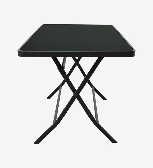 Folding table